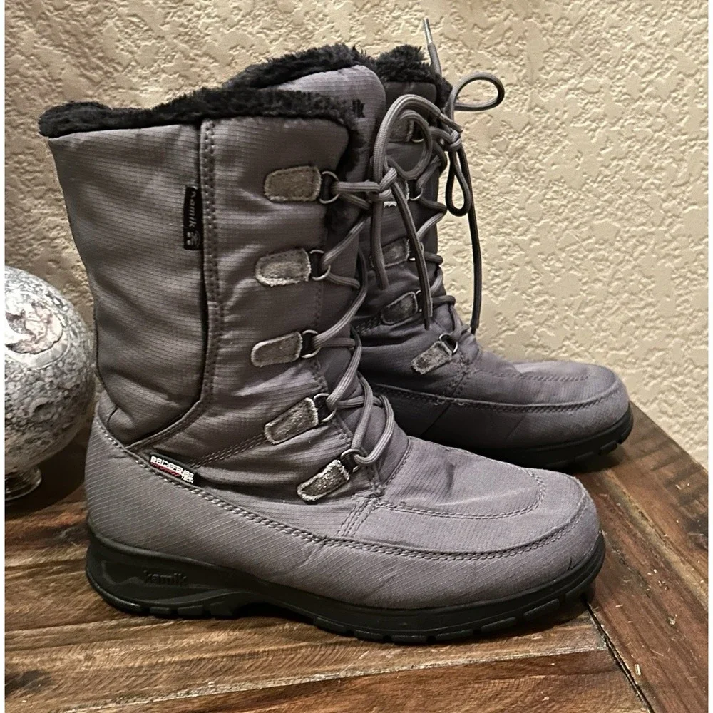 Kamik Brooklyn Waterproof Winter Boots Women's Sz 8 (EUR 39) Charcoal‎ Fall Snow